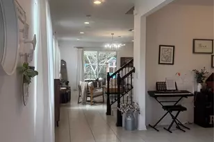 8205 Bayliss Ct, Orlando, FL 32825 - Photo 2