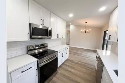 4864 Lake Shore Drive, Saint Cloud, FL 34772 - Photo 2