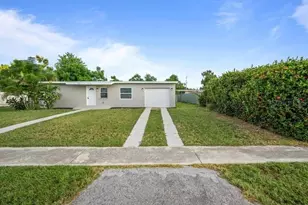 21512 Kenyon Ave, Port Charlotte, FL 33952 - Photo 2