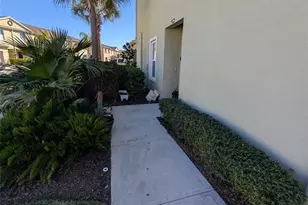 273 Arbor Lakes Dr, Davenport, FL 33896 - Photo 2