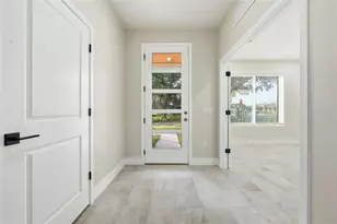 5663 W Central Ave, Orlando, FL 32811 - Photo 4