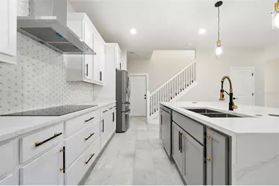 5663 W Central Avenue, Orlando, FL 32811 - Photo 8