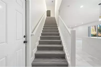 5663 W Central Avenue, Orlando, FL 32811 - Photo 12