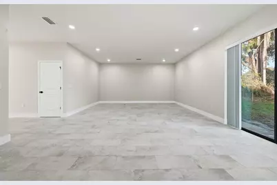 5663 W Central Avenue, Orlando, FL 32811 - Photo 30