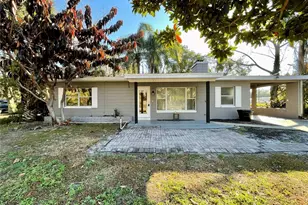 301 Avenue E, Chuluota, FL 32766 - Photo 1