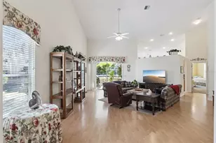 295 Marsh Landing Cir, Debary, FL 32713 - Photo 4