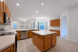 540 Coventry, Davenport, FL 33897 - Photo 6