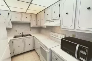 3051 S Atlantic Ave, Daytona Beach, FL 32118 - Photo 6