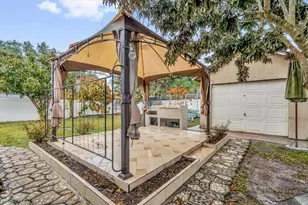 405 Latonia St, Kissimmee, FL 34741 - Photo 2