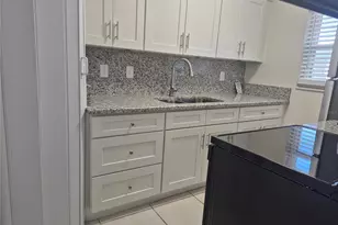 845 Sky Lake Cir, Orlando, FL 32809 - Photo 4