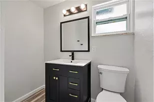 580 Russell St, Longboat Key, FL 34228 - Photo 16