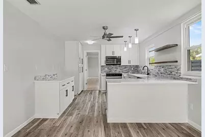 580 Russell Street, Longboat Key, FL 34228 - Photo 12