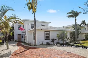 580 Russell St, Longboat Key, FL 34228 - Photo 2