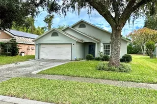 579 Rouzer St, Apopka, FL 32712 - Photo 2