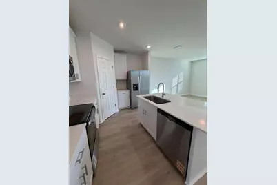 16325 Bird Of Paradise Avenue, Clermont, FL 34714 - Photo 4