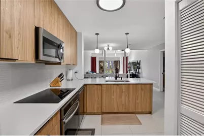 5356 Burning Tree Drive #D-07-2, Orlando, FL 32811 - Photo 10