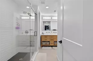 5356 Burning Tree Dr, Orlando, FL 32811 - Photo 22