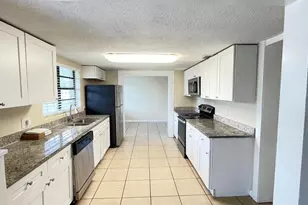 1413 Hialeah Dr, Orlando, FL 32808 - Photo 4