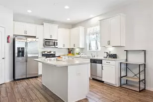 308 Lake Davenport Cir, Davenport, FL 33837 - Photo 12