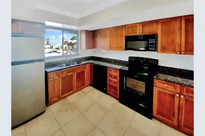 705 S Village Drive N #205, Saint Petersburg, FL 33716 - Photo 4