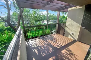 705 S Village Dr N, Saint Petersburg, FL 33716 - Photo 20