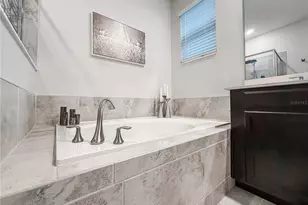 2537 Camden Park Cir, Davenport, FL 33837 - Photo 38