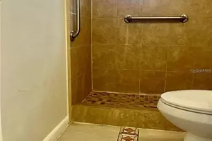 235 Crabtree Ave, Orlando, FL 32835 - Photo 8