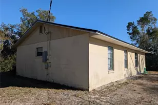 24 S Courtland Blvd, Deltona, FL 32738 - Photo 10