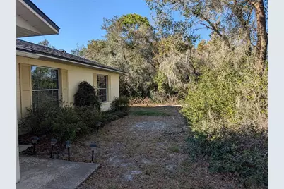 24 S Courtland Boulevard, Deltona, FL 32738 - Photo 2