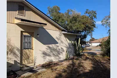 24 S Courtland Boulevard, Deltona, FL 32738 - Photo 4