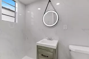 1862 6th St, Sarasota, FL 34236 - Photo 12