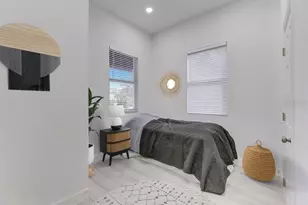 1862 6th St, Sarasota, FL 34236 - Photo 6