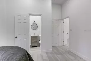 1862 6th St, Sarasota, FL 34236 - Photo 16