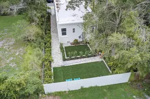 1862 6th St, Sarasota, FL 34236 - Photo 28