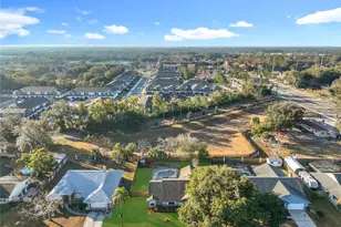 4637 Creekview Ln, Oviedo, FL 32765 - Photo 4