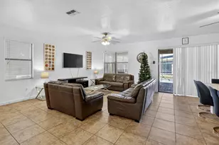 9107 El Caro Ln, Davenport, FL 33896 - Photo 10