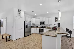 9107 El Caro Ln, Davenport, FL 33896 - Photo 2