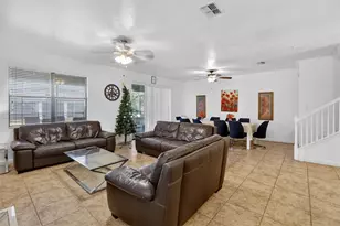 9107 El Caro Ln, Davenport, FL 33896 - Photo 12