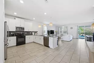 2706 Oxymoron Wy, Kissimmee, FL 34746 - Photo 10