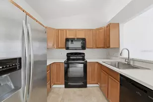 1037 Chambord Ct, Orlando, FL 32825 - Photo 6