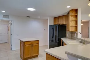 26725 Augusta Springs Cir, Leesburg, FL 34748 - Photo 14