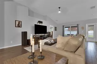 1033 Twisted Branch Ln, Saint Cloud, FL 34771 - Photo 2