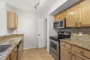 486 N Pin Oak Pl, Longwood, FL 32779 - Photo 4