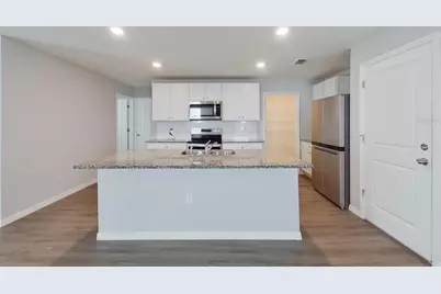 8677 SW 44th Court, Ocala, FL 34476 - Photo 2