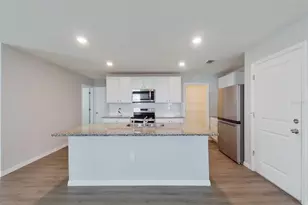 8677 SW 44th Ct, Ocala, FL 34476 - Photo 2