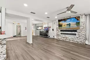 306 Rona Ln, Davenport, FL 33897 - Photo 4