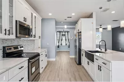 2713 Pearl Court, Kissimmee, FL 34743 - Photo 4