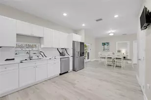 223 N Peninsula Dr, Daytona Beach, FL 32118 - Photo 16