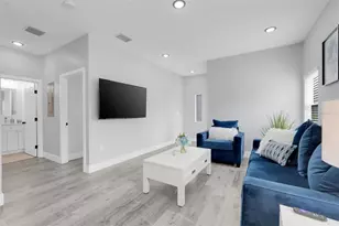 223 N Peninsula Dr, Daytona Beach, FL 32118 - Photo 8