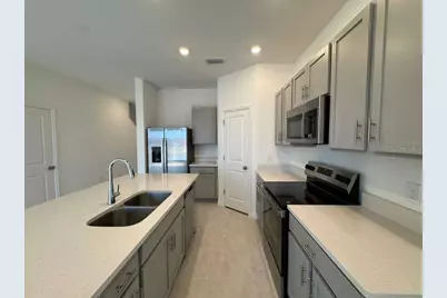 7615 Waterscape Drive, Groveland, FL 34736 - Photo 8